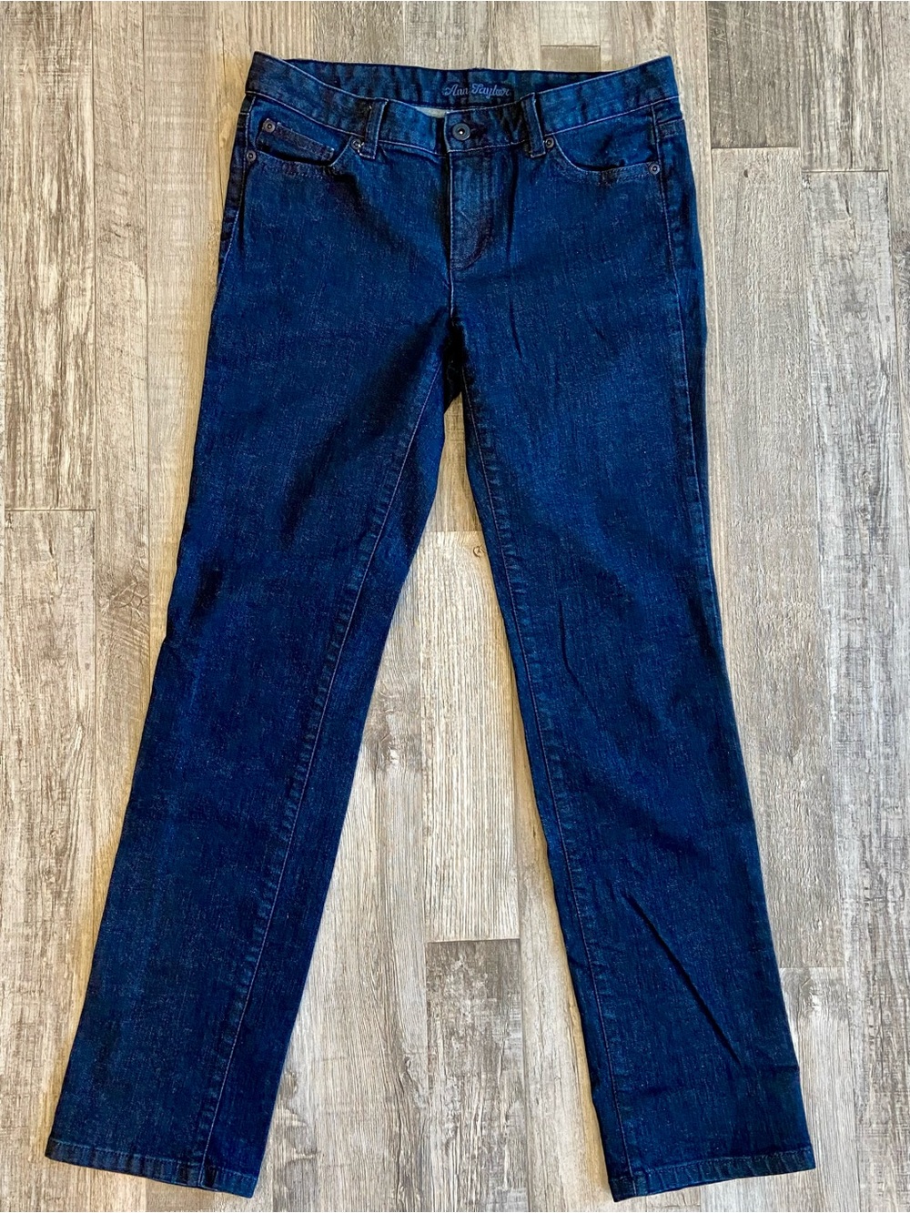 Women's Ann Taylor Jeans Lindsay Waist Modern Fit Size 4 Straight Leg EUC Dark